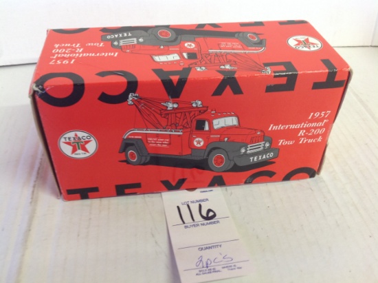 Texaco 1957 IH R-200 Tow Truck  1st Gear