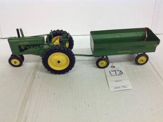 JD A w/JD barge wagon