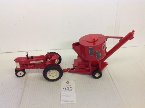 Farmall 350 with International Mixer mill