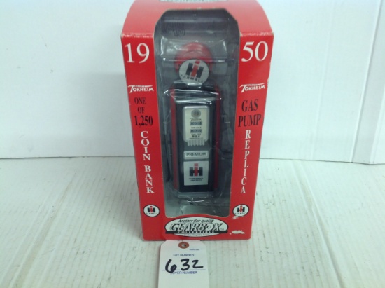 1950 Gas Pump Coin bank Farmall Collectible