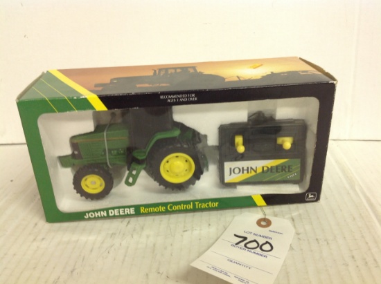 John Deere Remote control tractor