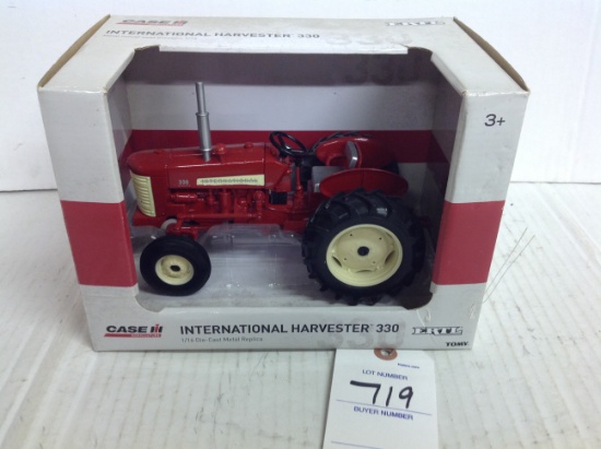 International 330 Utility Tractor