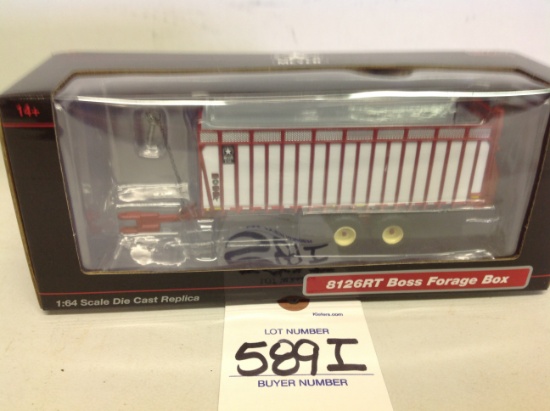 8126RT Boss Forage Box