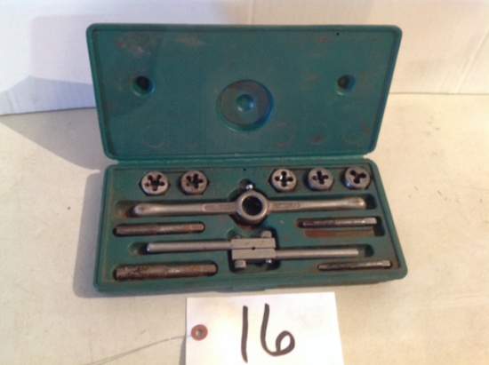 Ace tap and die set