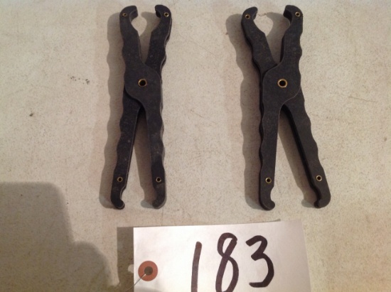 2 cartridge fuse removers