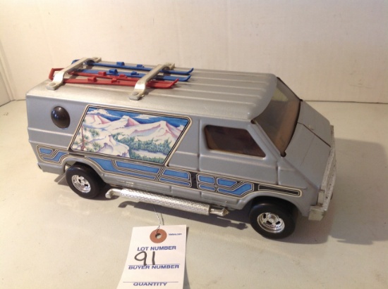 Etrl  Skiing Van great condition