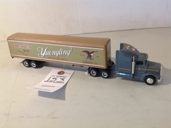Peterbilt Semi with Yuengling beer trailer