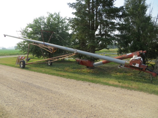 Hutchinson auger 8x60 hydraulic w/swing hoper