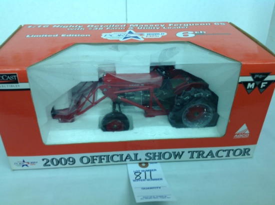 MF 65 w/#38 Farm & Utility Loader, Highly Detailed, LE World Pork Expo 2009