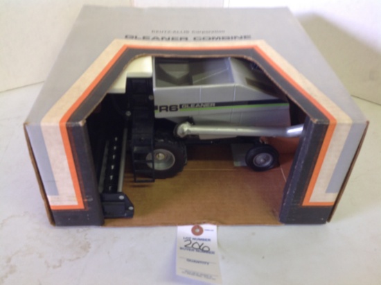 Gleaner Combine, Deutz Allis Corporation, NIB