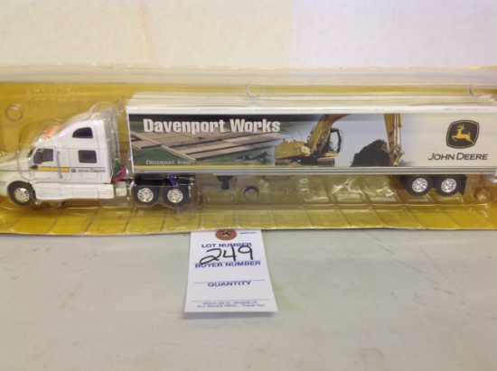 Ertl John Deere Davenport Works, Peterbilt semi, I/64 no original box