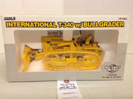 International T-340 w/bullgradere NIB
