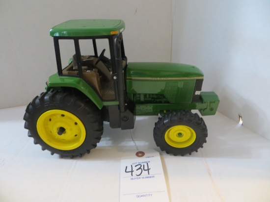 John Deere 7800 Tractor