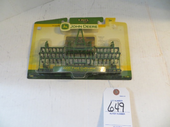 John Deere 2200 Field Cultivator