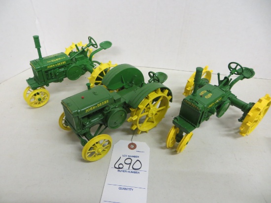 2 John Deere GP w/nf, John Deere D w/wf