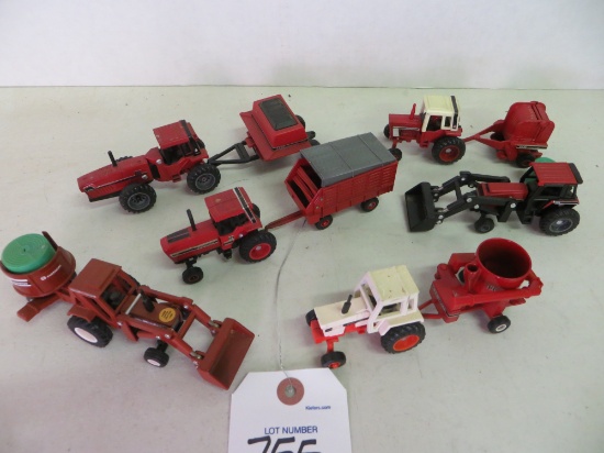 1/64th IH, Hesston & Case tractor's and implements
