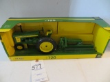 John Deere 1956, 720 tractor with blade, AVEC LAME