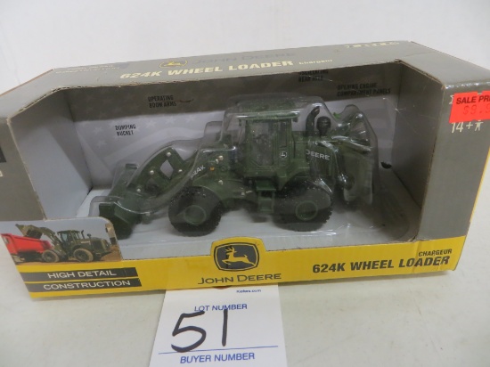 John Deere 624K Wheel Loader, 1/50 scale, Highly Detailed, Charger