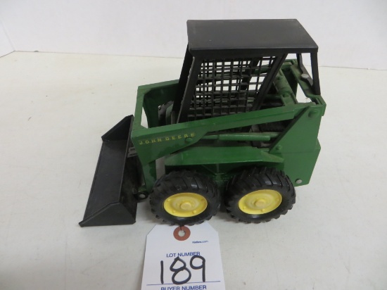 John Deere Skid steer