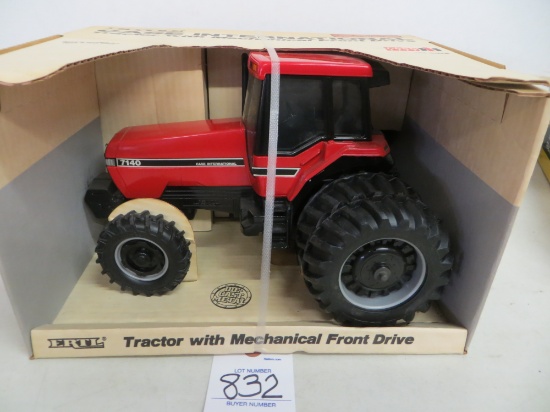 CIH 7140 w/MFD, Special Edition, mint Ertl