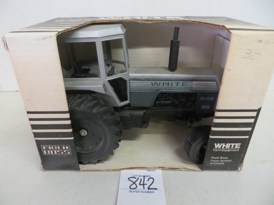 White 2-135 Field Boss Tractor