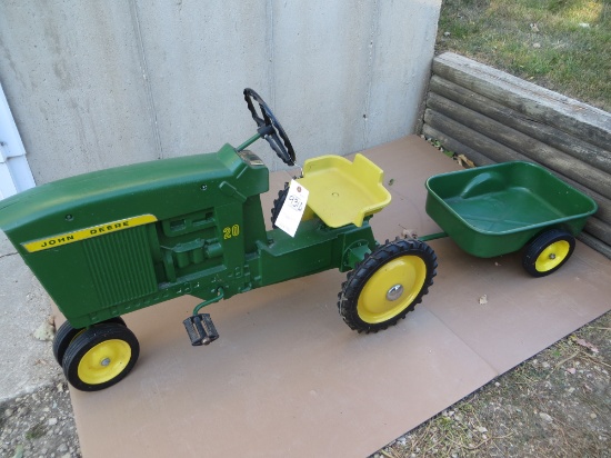 John Deere 20 Ertl Pedal w/cart, repaint
