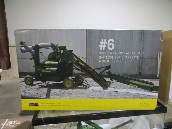 John Deere #6 Sheller on Two Wheel Cart, mint, Spec Cast