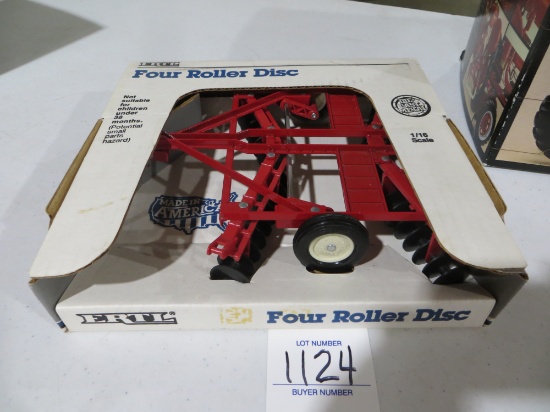 Four Roller Disc, mint
