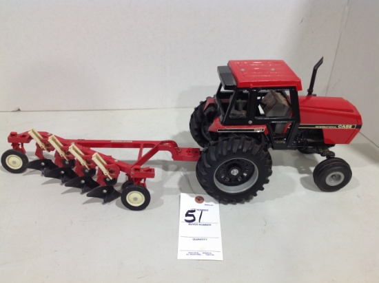 CIH 2594 tractor  1985 Collector Series& 4 bottom IH plow