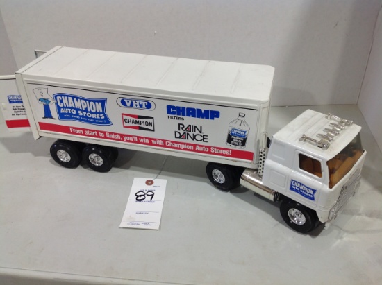IH Champion Auto Stores semi and van trailer, mint, Ertl's Dyersville, IA