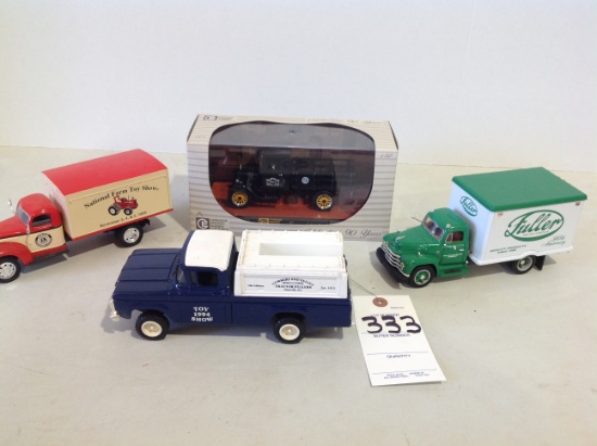4 vintage trucks, Crescent Electric, Tractor pullers, Fuller & NFTS 1995