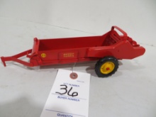 Massey Harris No. 321 spreader, mint condition, Tru Scale