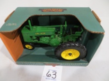 John Deere Model G, 1/16 scale, Ertl, Dyersville, IA