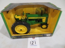 John Deere 620 power steering, lights umbrella Limited Edition, Ertl Collectible 1/16 2007