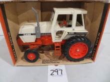 Case 2390 w/cab, Blueprint Replica, Ertl 1/16 scale collectible