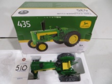 John Deere 435 "green" Two Cylinder Club, Ertl 1/16 scale Collectible