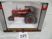 Farmall 450 tractor, SpecCast 1/16 scale