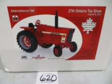 International 766 tractor, 27th Ontario Toy Show 2012, Scale Models 1/16 sc