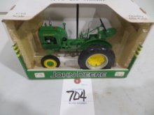 John Deere "LA" tractor, SpecCast w/16 scale