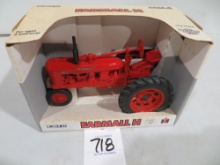 Farmall H, Ertl 1/16 scale