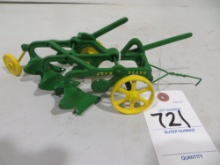 John Deere 3 bottom pull behind, Vindex Toys very collectible