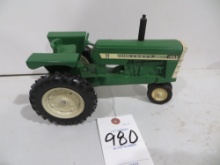 Oliver 1800 checker box tractor, 1/16