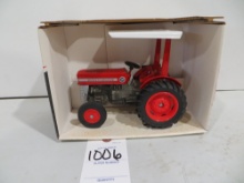 MF 135 utility tractor w/canopy, Farm Show Edition 2000, Special Edition, Scale Models 1/16