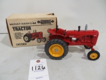 Massey Harris 44, Special Edition, Ertl 1/16