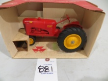 Massey Harris 101 tractor Collector Edition, 1991 SpecCast 1/16
