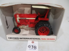 International 100 Hydro, Special Edition 1991 w/duals and canopy, Ertl 1/16