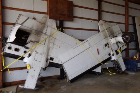 Cessna 310 Wings w/Landing Gear