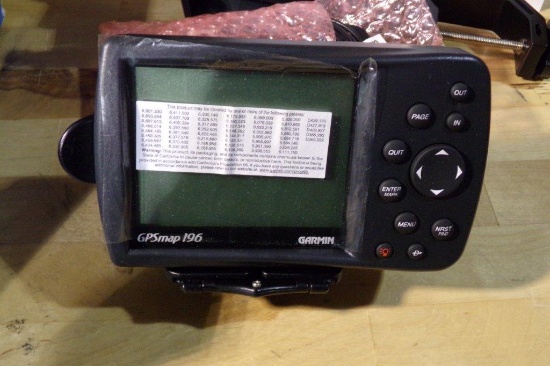 NEW GARMIN GPS MAP 196 UNIT (BATTERY CORROSION)