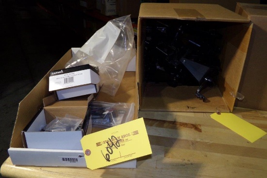 (LOT) GARMIN YOKE MOUNTS & NEW INV