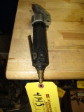PNEUMATIC SHEET METAL SHEAR